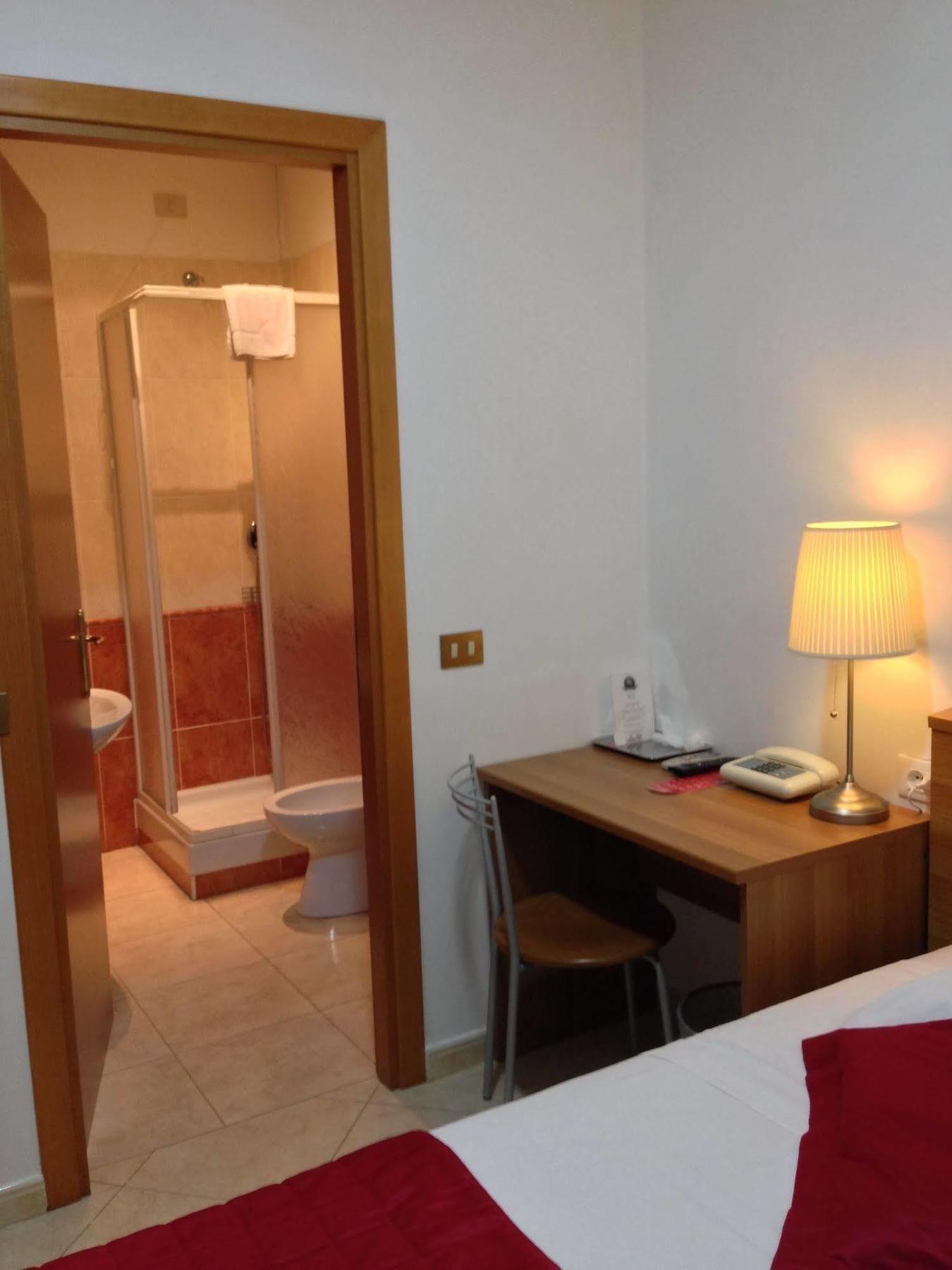 San Paolo Guest House Рим Екстер'єр фото